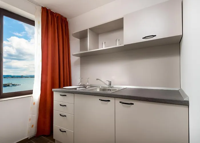 Panorama Blue Family And Free Parking Hotel Nesebar