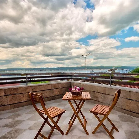 Panorama Blue Family And Free Parking Hotel 3*