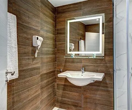 Ξενοδοχείο Panorama Blue Family And Free Parking Νεσέμπαρ