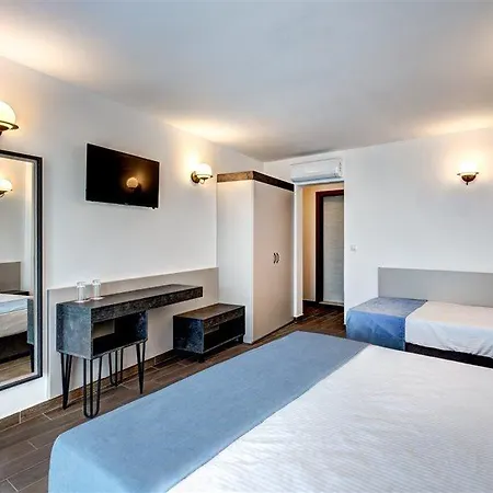 Panorama Blue Family And Free Parking Νεσέμπαρ